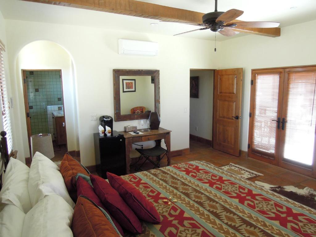 Croad Vineyards - The Inn 3*