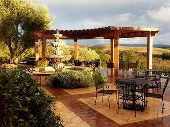 Inn Croad Vineyards - The Templeton